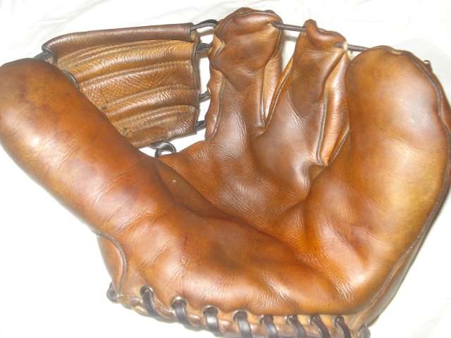 Ken Wel Three Finger Front